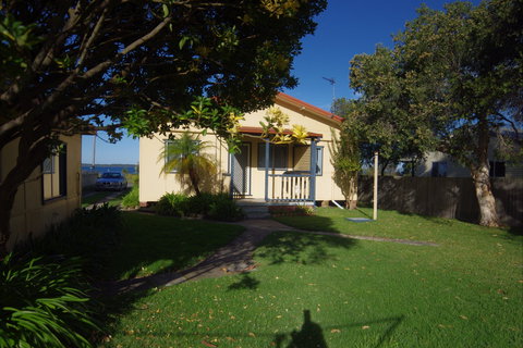 Crystal Blue - Accommodation Brisbane 0