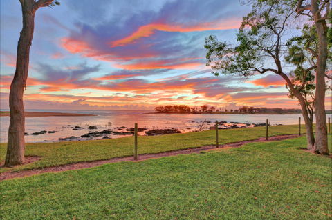 Discovery Parks - Tannum Sands - Accommodation Brisbane 0