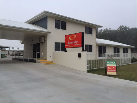 EconoLodge Beachside Motel - Accommodation Brisbane 0