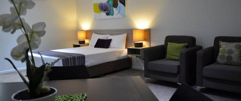 EconoLodge Beachside Motel - Accommodation Brisbane 1