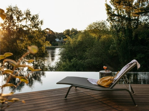 Lake House - Accommodation Brisbane 1