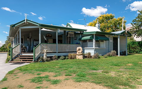 Pitstop Lodge B & B - Accommodation Brisbane 2