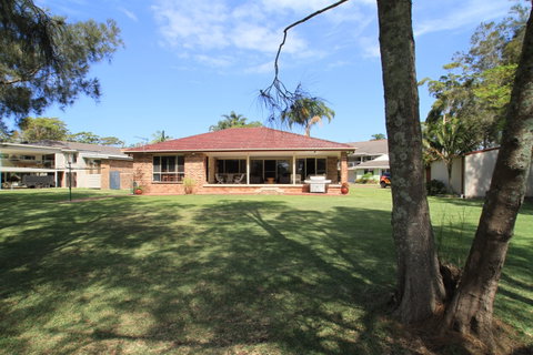 Ray Of Sunshine-Waterfront Reserve - Accommodation Brisbane 0