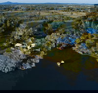 Riverside Holiday Retreat Yamba - Accommodation Brisbane