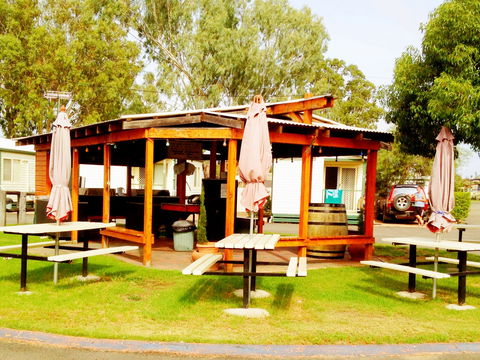 Roma Big Rig Tourist Park - Accommodation Brisbane 1