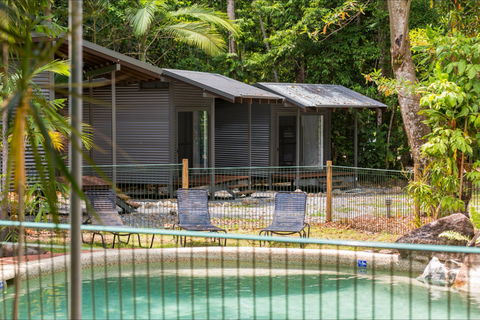 Safari Lodge - Accommodation Brisbane 0