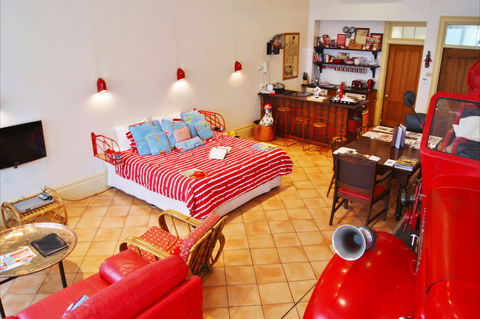 The Fire Station Inn - Fire Engine Suite - Accommodation Brisbane 2