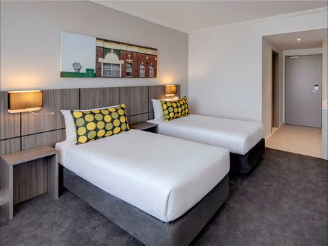 Travelodge Hotel Bankstown Sydney - Accommodation Brisbane 2