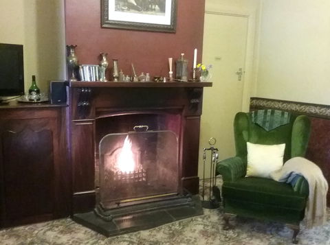 Walnut Cottage - Accommodation Brisbane 1