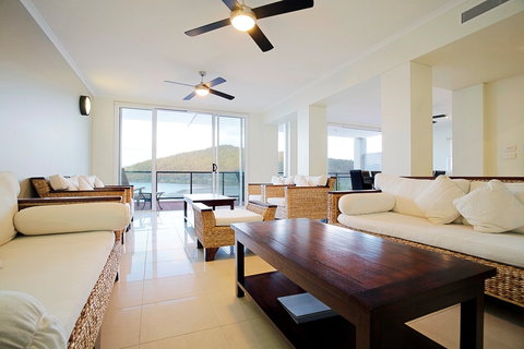 At Blue Horizon Resort - Accommodation Brisbane 2