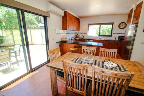 Avignon In Bright - Accommodation Brisbane 2