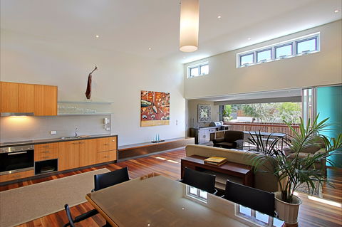 Beach Villa 17, East On Byron - Accommodation Brisbane 2