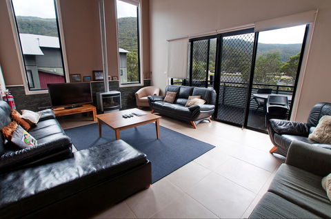 Blues Air 4 - Accommodation Brisbane 0