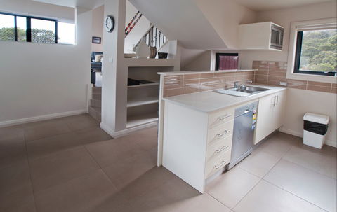 Blues Air 4 - Accommodation Brisbane 2