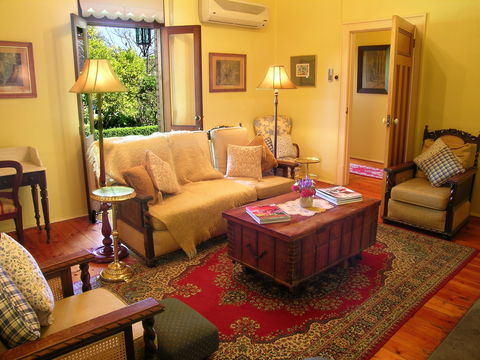 Buxton Manor - Garden And Loft Apartment - Accommodation Brisbane 0