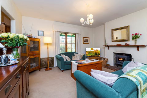 Country Pleasures Bed And Breakfast - Accommodation Brisbane 2