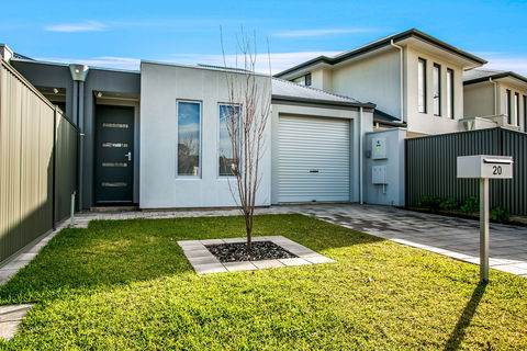 Ella House I - Accommodation Brisbane 0