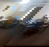 Hilltops Retreat Motor Inn