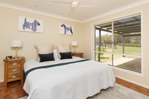 Hillcrest House - Accommodation Brisbane 2