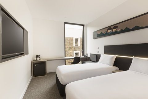 Ibis Adelaide - Accommodation Brisbane 1