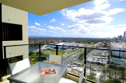 Mantra Broadbeach On The Park - Accommodation Brisbane 2