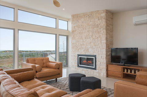 Neighbour Avenue - Accommodation Brisbane 2