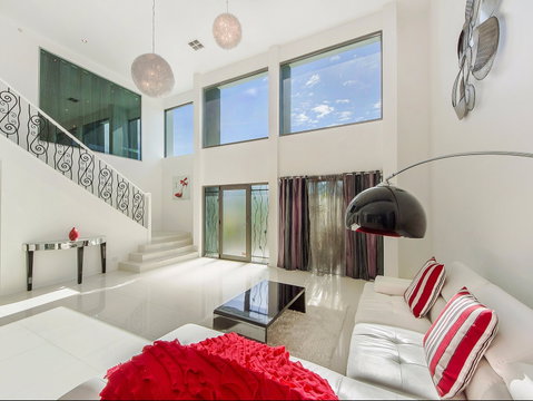 Riviera Waters Broadbeach - Vogue Holiday Homes - Accommodation Brisbane 1