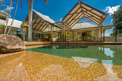 Rockinghorse House - Accommodation Brisbane 0