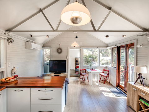 Serenity Cottage - Accommodation Brisbane 0