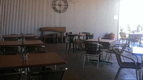 The Port Of Bourke Hotel - Accommodation Brisbane 2