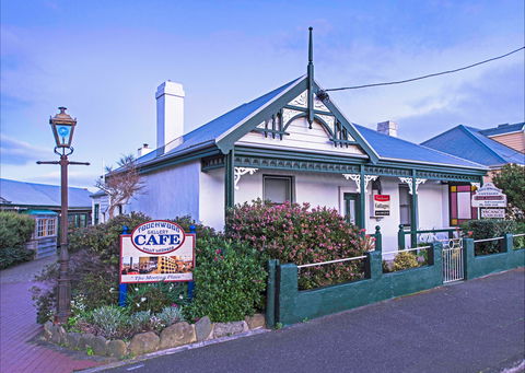 Touchwood Cottages & Gallery & Cafe - Accommodation Brisbane 0
