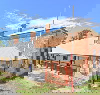 Wellington Courthouse. - Accommodation Brisbane