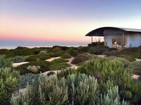 Yondah Beach House - Accommodation Brisbane 0