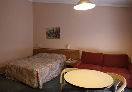 Bay Hotel Motel - Accommodation Brisbane 2
