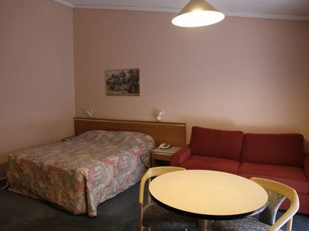 Bay Hotel Motel - Accommodation Brisbane 4