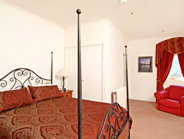 Crest Castle Bed And Breakfast - Accommodation Brisbane 1