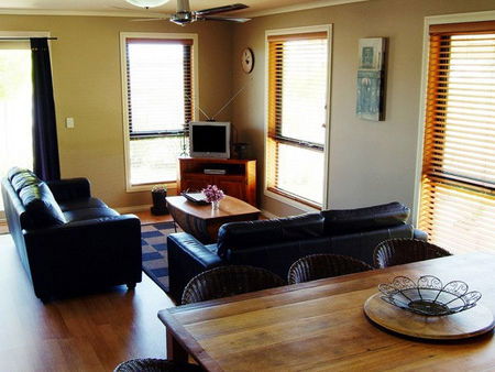 Tessenna Villa - Accommodation Brisbane 4