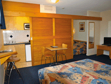 Airolodge International Motel - Accommodation Brisbane 2