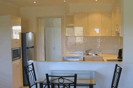 Aztra Gladstone Business Apartments - Accommodation Brisbane