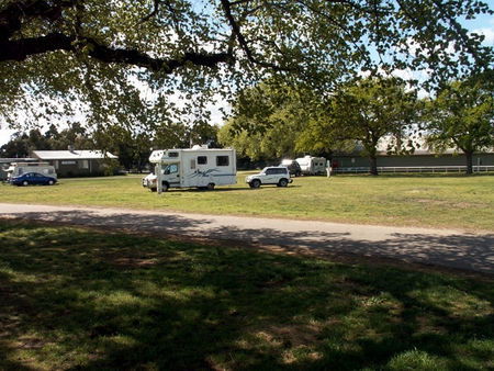 Sale Showground Caravan And Motorhome Park - Accommodation Brisbane 0