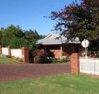 Karri Rose B  B - Accommodation Brisbane