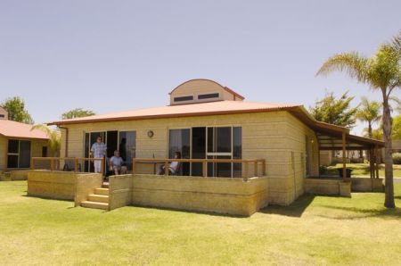 Discovery Holiday Parks - Koombana Bay - Accommodation Brisbane 0