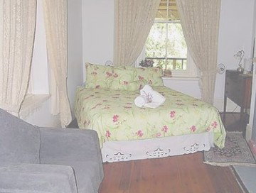 Guesthouse Mulla Villa - Accommodation Brisbane 2