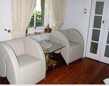 Guesthouse Mulla Villa - Accommodation Brisbane 4