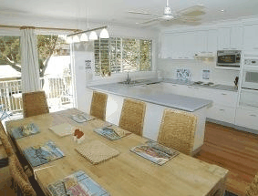 Shoal Bay Riggers - Accommodation Brisbane 4