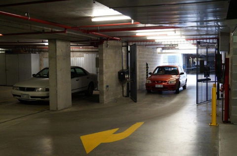 Canberra Wide Apartments - Metropolitan - Accommodation Brisbane 6