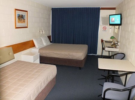 Central Motel - Accommodation Brisbane 0