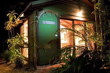 A Beach House At Byron - Accommodation Brisbane 4