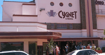 Cygnet Como Cinema - Accommodation Brisbane 3