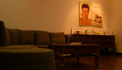 The Revival Lounge - Accommodation Brisbane 3